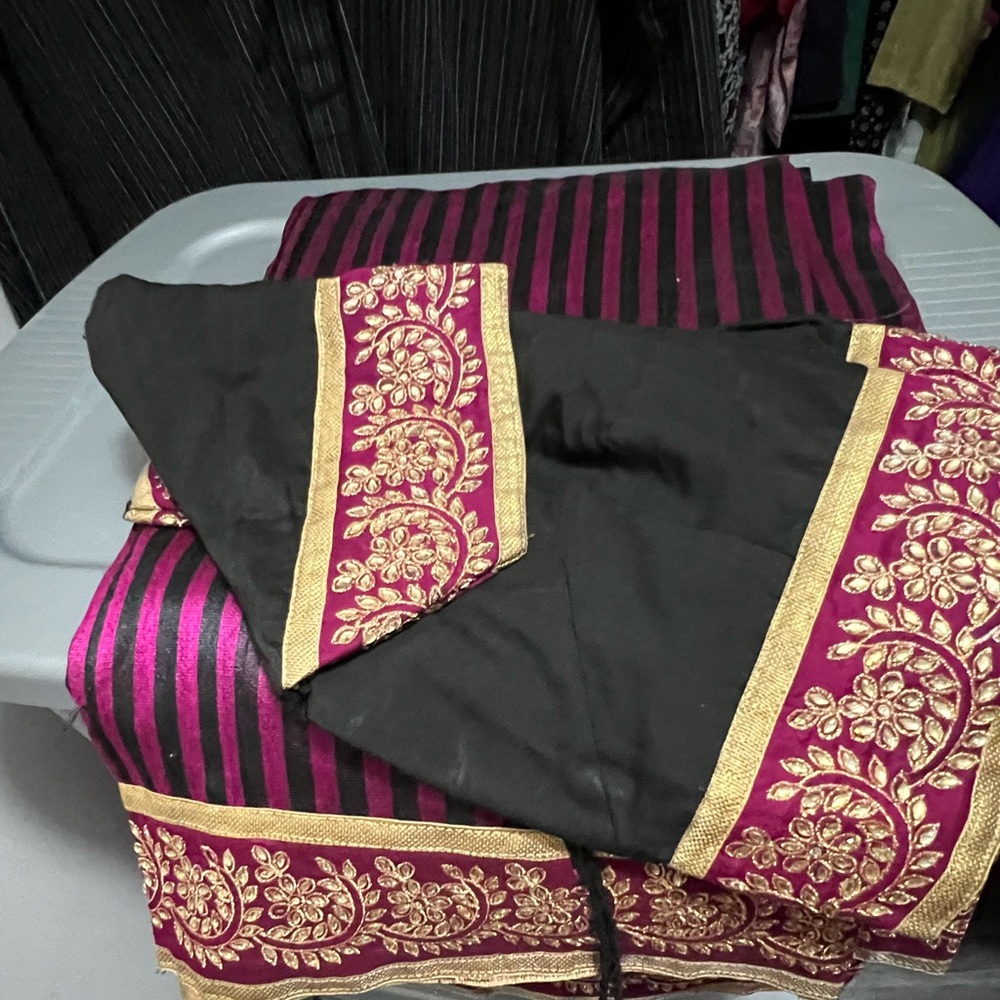 Desiner sari